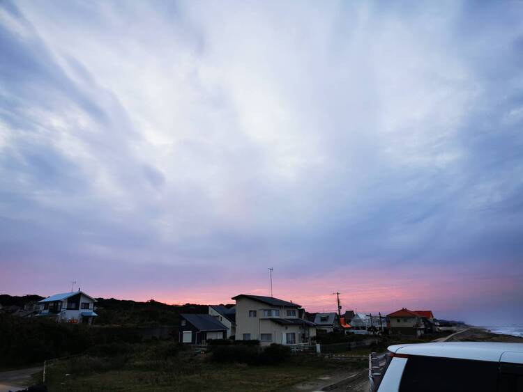 ぴょっこさん 朝と夕方の空 秋冬は空が